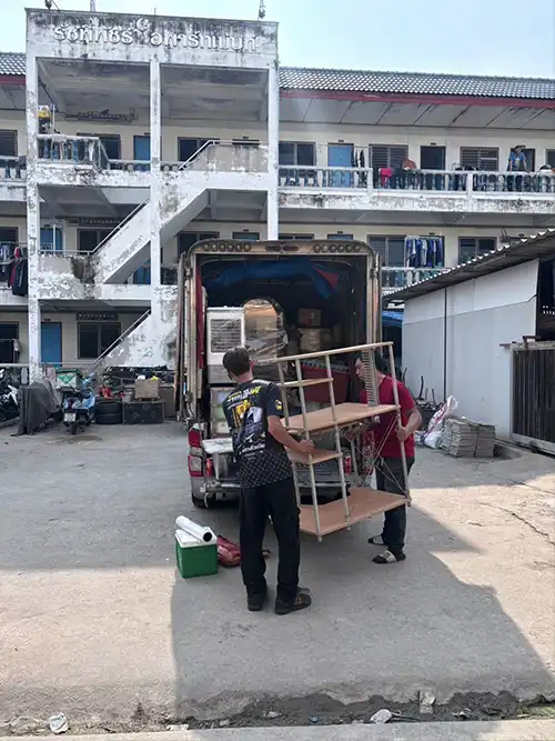 รถขนของย้ายบ้านคอนโดหอพัก