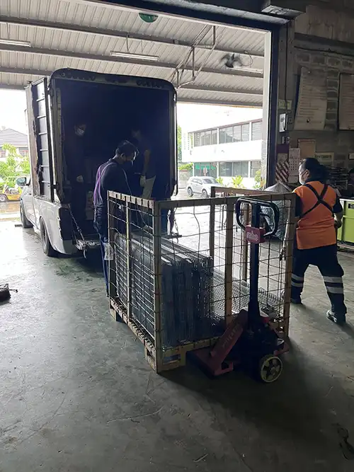 รถขนส่งสินค้าขนาดใหญ่